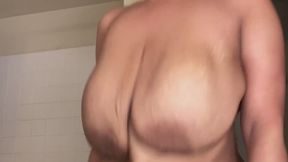 SPINNIN N BOUNCING FAT TITS | Candid Boob Bouncing