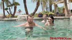 Victoria Sunshine and Chad Rexx share a big dick in a wild outdoor threesome