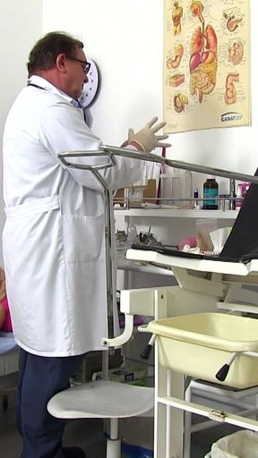 Mature gyno- filthy gyno doc operates cam in his surgery to record naked patients