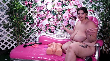 Cute Fat Babe Rose D Kush Provides for Herself JM1004