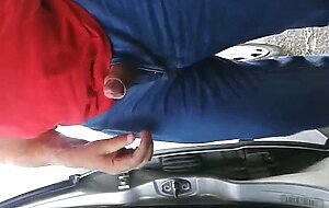 maduro me folla en aparcamiento oldman fuck parking