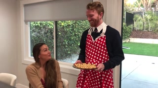 Abigail Mac Tries My Raspberry Shortbread Cookies For the First Time