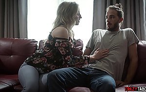 MILF aunt lures reluctant teen into fucking her pussy