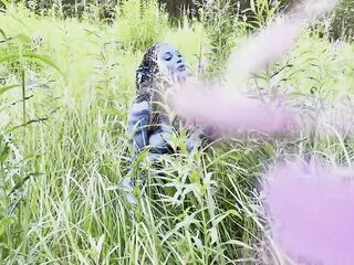 Avatar Monika Foxxx has enjoyment with large dildos in nature