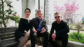 Yoko, secretary in Tokyo, sends her application without shyness!