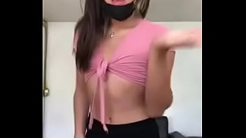 SIEMPRE ME A GUSTADO BAILAR Y MAS CUANDO SE TRATA DE BAIILES SENSUALES QUE ME PONEN MUY CACHONDA PORQUE ME DICEN COSAS MUY EXCITANTES EN MIS VIDEOS