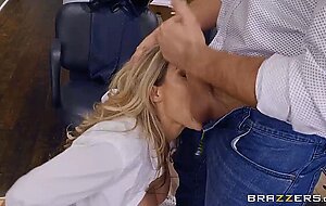 Sneaking in a last minute facial, Keiran Lee, Tyler Faith