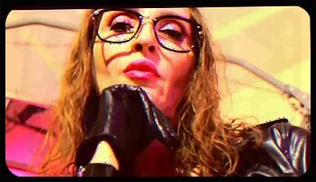 Mistress Eva Latexx: Dominant Latex Goddess in Boots Delivers Powerful Femdom