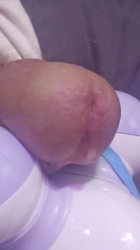 Light vibration and precum until I bust a creamy nut   Clip 1