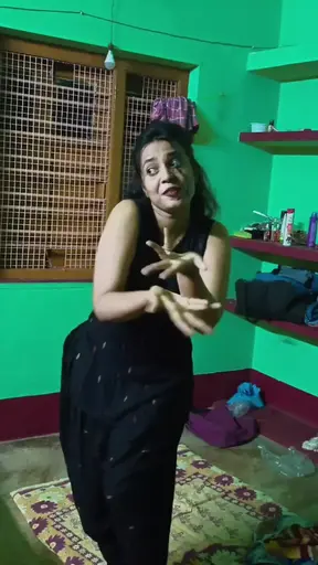 Hot desi indian girl bigg big in the room