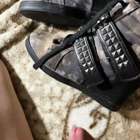 Cum On used sneakers