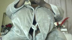 BBW Shaking Her Fat Tits