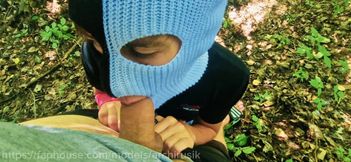 School twinks with big dicks fuck during breaks in the park without condoms until they cum