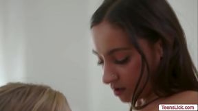 Cute latina scissor fucks her blonde friend