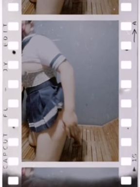 Looking for 3 boys for gangbang content please subscribe i will choose from subscribers