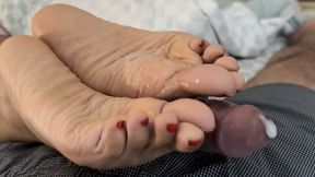 Scrunchy Reverse Footjob