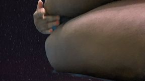 Giantess uses Earth to get herself Off 4k smaller