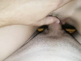 Mi cavalca e viene sul mio cazzo il sesso non le basta mai...