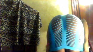 Muscular ebony woman teases webcam with slow twerks in blue