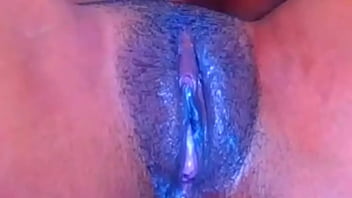 Teen masturbate cameltoe pussy