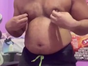 Beefy himbo packing on the pounds! My tits are getting huge! Post workout pump and play 😈
