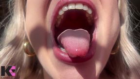 making a meal outta you & gummies: extreme mouth & uvula pov
