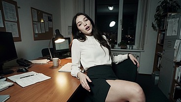 Hot 18-year-old teen fucks her boss in the office - AI-generated content