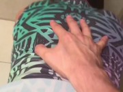 Sexo PÚBLICO, acabo de FIESTA y ME FOLLO en el BAÑO.
