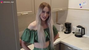 Stepbrother &mdash;  why don't you touch me? My stepsister's cheating on her boyfriend