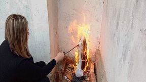 Burn small clothes MP4