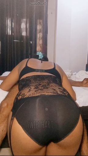 Chubby Girlfriend in Hotel Room - Get Ready