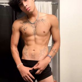 Hottest boy on OnlyFans using big dick to tease you (HEAVY EVE CONTACT)