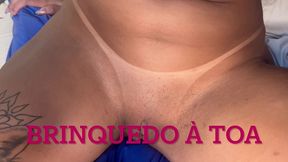 tirando a virgindade do c zinho da nossa amiga gostosa ela nao deixou colocar tudo