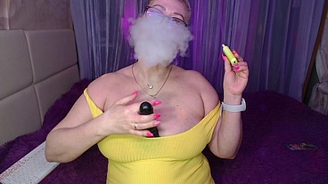 Aimee has always been a hooligan and mischievous! She remains the same in her current 50) Can your mothers do this too?