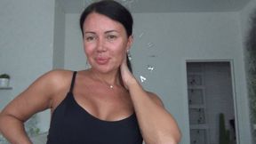 Jerk off to my sexy biceps b