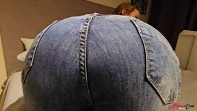 FARTING TO GO TO THE PARTY - BY YASMIN BRISA - CLIP4 - New MARCH 2025