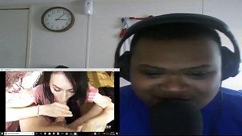 Blowjob before breakfast / REACTION!