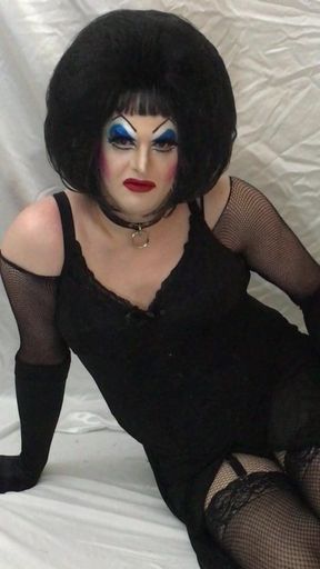 Drag Queen Slut looking forward to being used