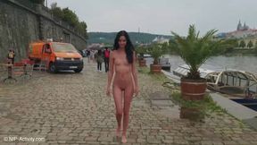 Yana naked in Prag