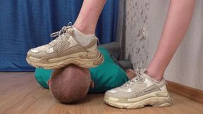 Slave gets his face pressed by nice teenage girl in Balenciaga sneakers, vf2588x 1080p