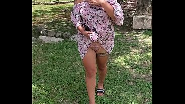 Arelyb mostrando las tetas y ropa interior en parque p&uacute_blico m&eacute_rida yucatan mexico