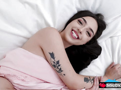 Stepbro Reads Scarlett Rosewoods Diary and Takes her Virginity