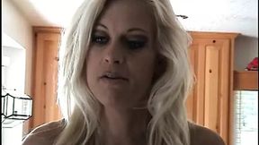 Guy enjoys licking and sucking her toes before fucking her