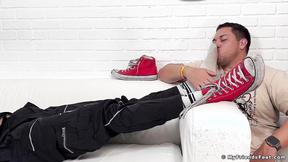 ”Dan Edwards Sniffs & Licks Diablo Satisfying Bare Feet”