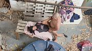 Sexo quente no quintal com velho brocha