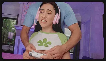 Gamer Roommate Mandy Muse Gets Her Game On with Oliver Flynn