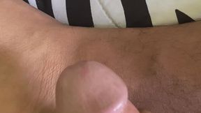 Me acaricio mi polla