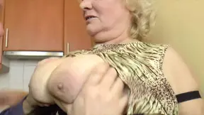 Milf wird echt geil beim blasen
