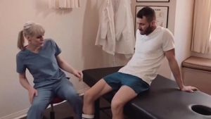 Injured dude gets His bung Slurped And Assfucked ladyman Massagist
