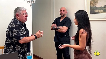 My husband calls a professional to take care of my ass and he cum on my face